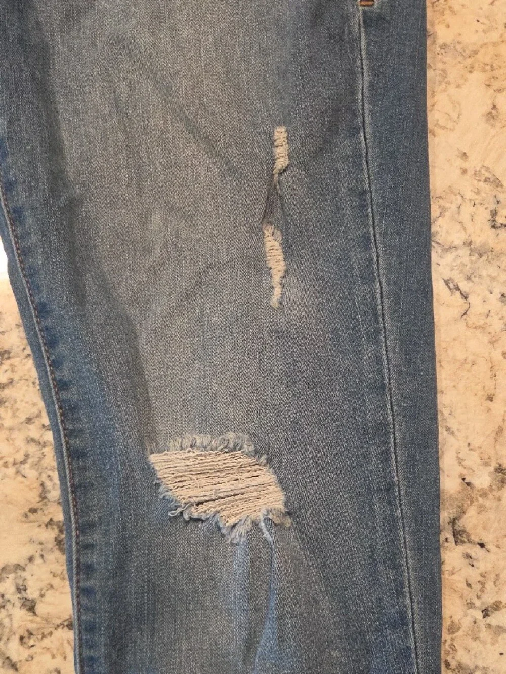 LuLaRoe Women's Light Blue Denim Skinny Jeans. Inseam 